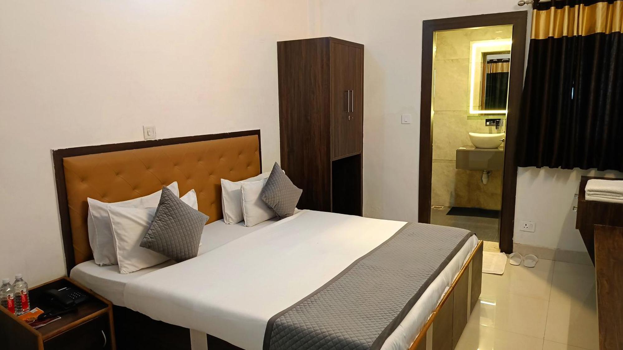 Hotel Shyam Palace India Agra Агра Экстерьер фото